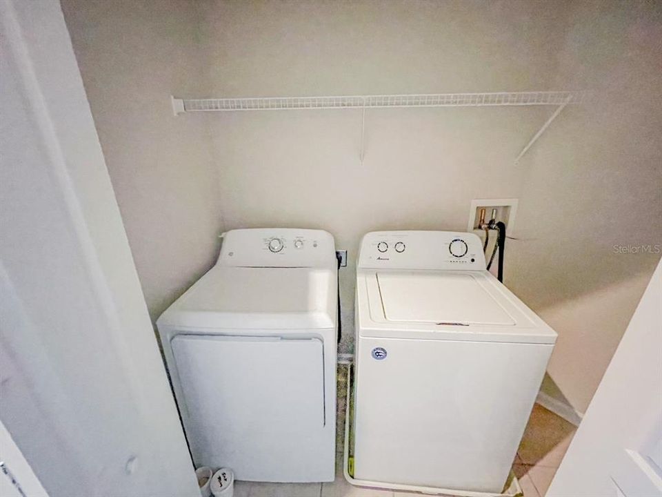 For Rent: $1,999 (3 beds, 2 baths, 1596 Square Feet)