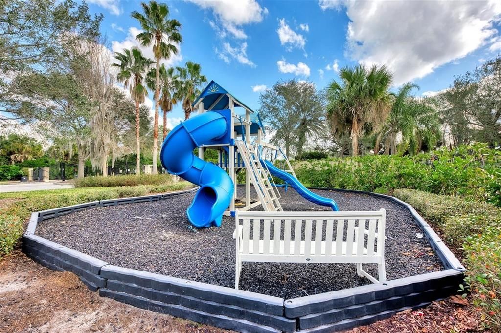 For Rent: $1,999 (3 beds, 2 baths, 1596 Square Feet)