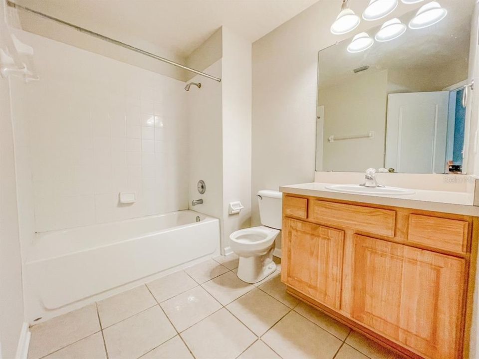 For Rent: $1,999 (3 beds, 2 baths, 1596 Square Feet)