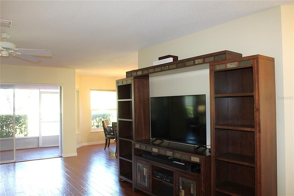 For Sale: $180,500 (2 beds, 2 baths, 1504 Square Feet)