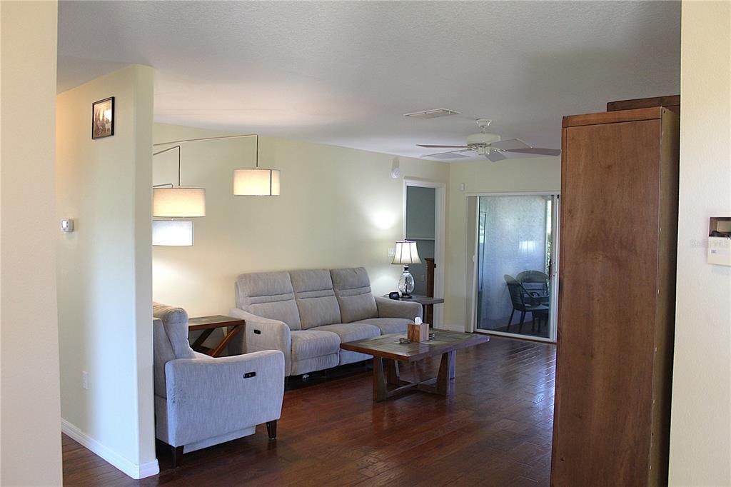 For Sale: $180,500 (2 beds, 2 baths, 1504 Square Feet)