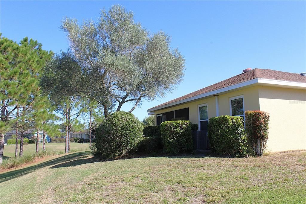 For Sale: $180,500 (2 beds, 2 baths, 1504 Square Feet)