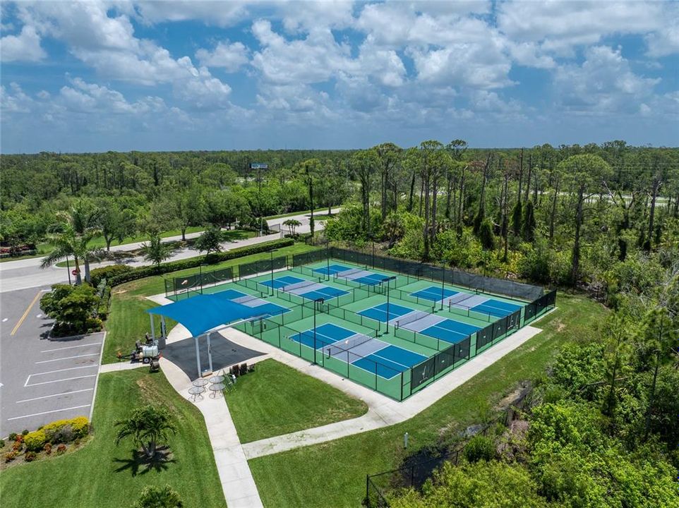 待售: $239,900 (2 贝兹, 2 浴室, 1327 平方英尺)