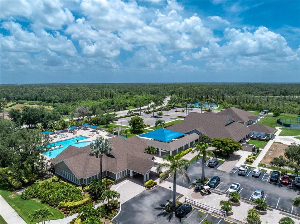 待售: $239,900 (2 贝兹, 2 浴室, 1327 平方英尺)