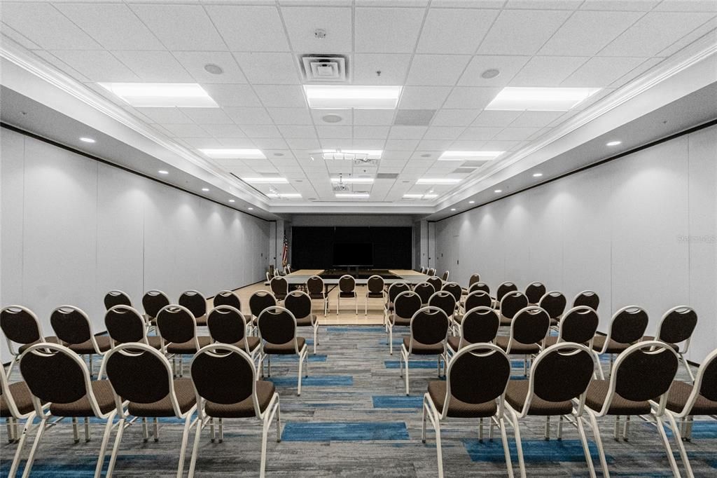 待售: $239,900 (2 贝兹, 2 浴室, 1327 平方英尺)