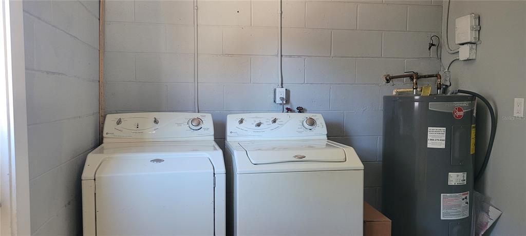 出租: $2,100 (4 贝兹, 2 浴室, 1481 平方英尺)