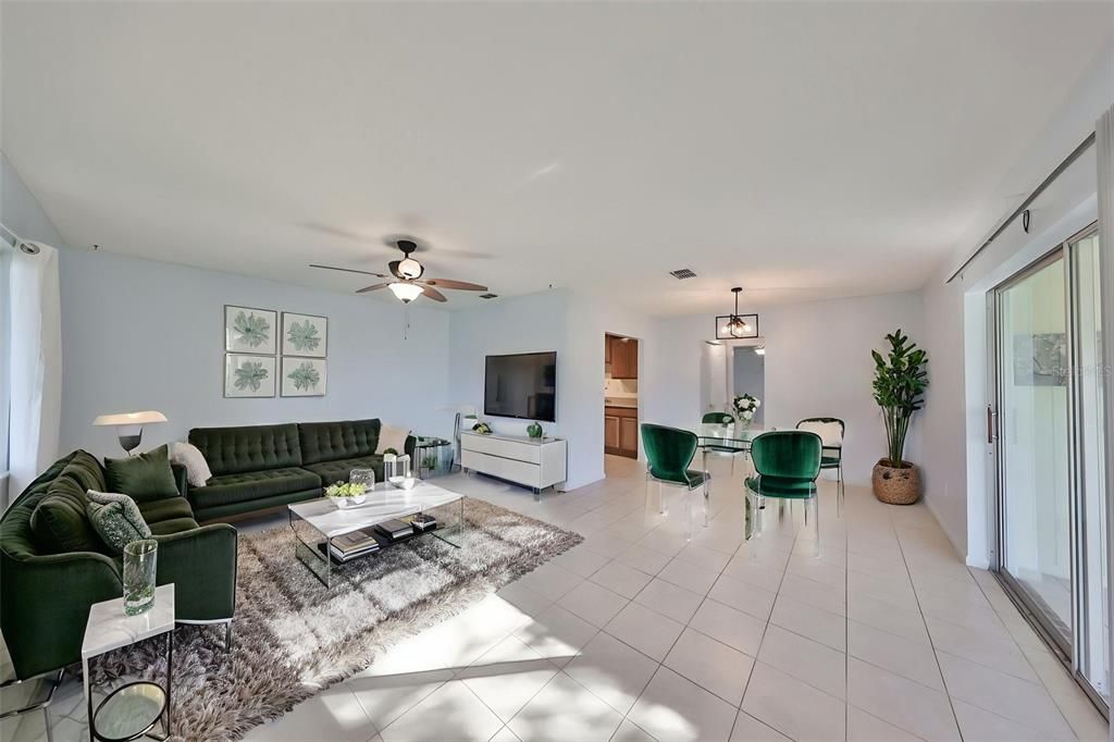 For Sale: $114,000 (1 beds, 1 baths, 960 Square Feet)