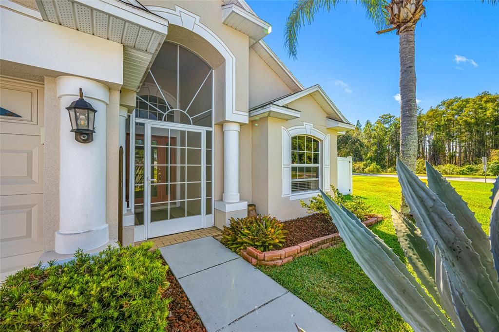 For Sale: $369,900 (4 beds, 3 baths, 1911 Square Feet)