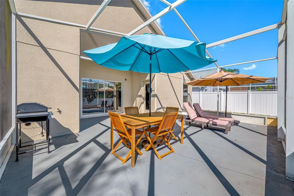 For Sale: $369,900 (4 beds, 3 baths, 1911 Square Feet)