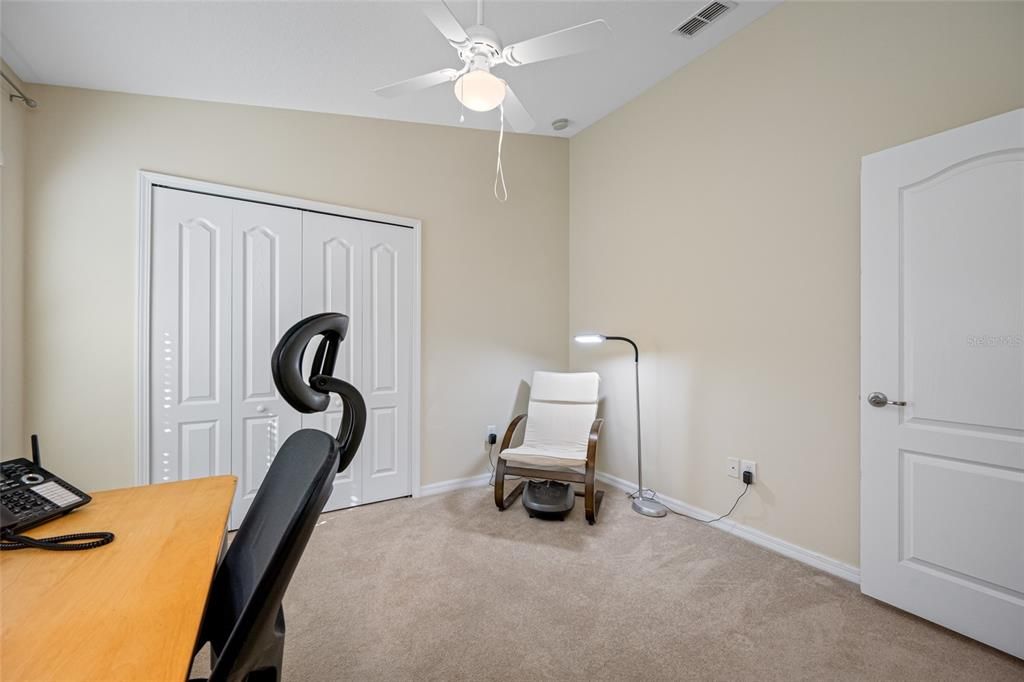 For Sale: $369,900 (4 beds, 3 baths, 1911 Square Feet)