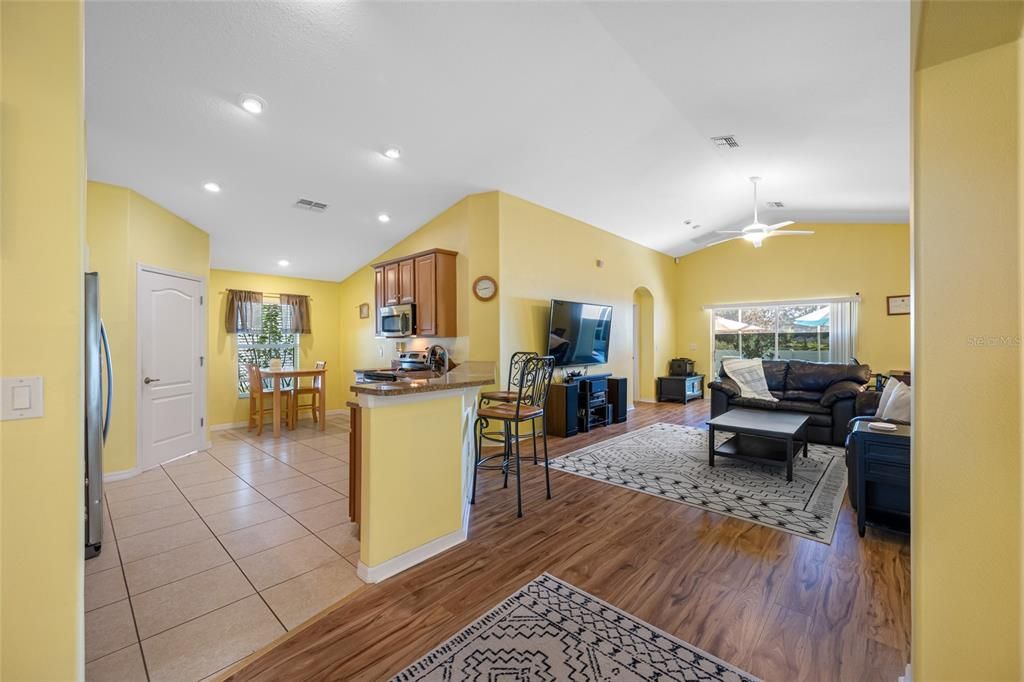 For Sale: $369,900 (4 beds, 3 baths, 1911 Square Feet)