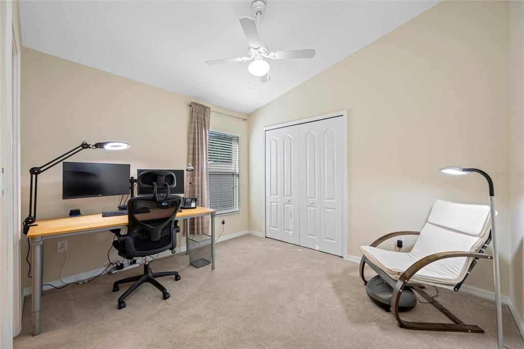 For Sale: $369,900 (4 beds, 3 baths, 1911 Square Feet)