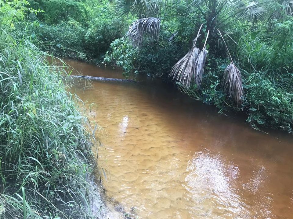 En Venta: $585,000 (37.00 acres)