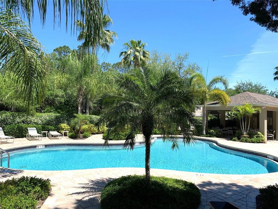 For Rent: $2,150 (2 beds, 1 baths, 1272 Square Feet)