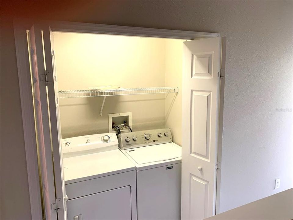 For Rent: $2,150 (2 beds, 1 baths, 1272 Square Feet)