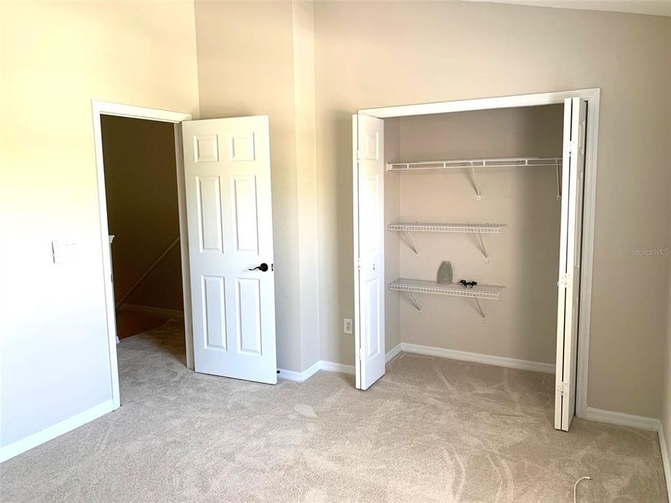 For Rent: $2,150 (2 beds, 1 baths, 1272 Square Feet)