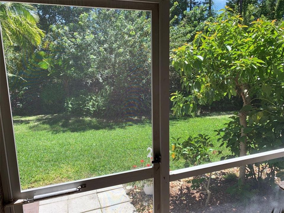 For Rent: $2,150 (2 beds, 1 baths, 1272 Square Feet)