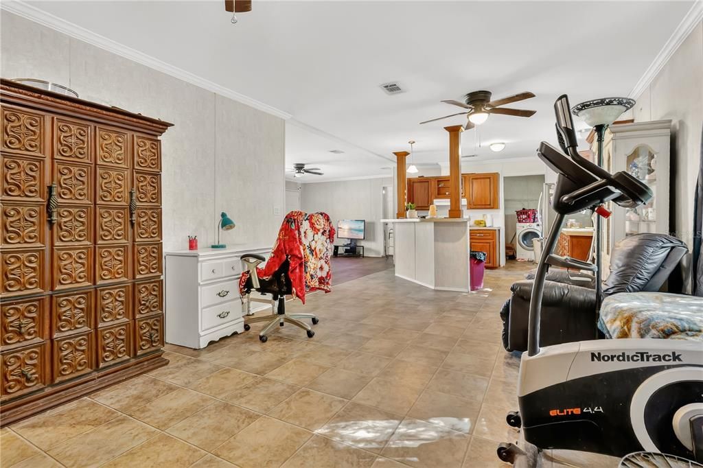 For Sale: $155,000 (4 beds, 2 baths, 1620 Square Feet)