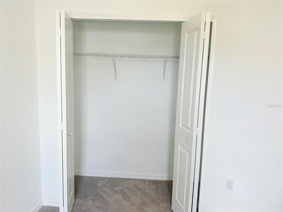 合同活跃: $2,000 (3 贝兹, 2 浴室, 1760 平方英尺)