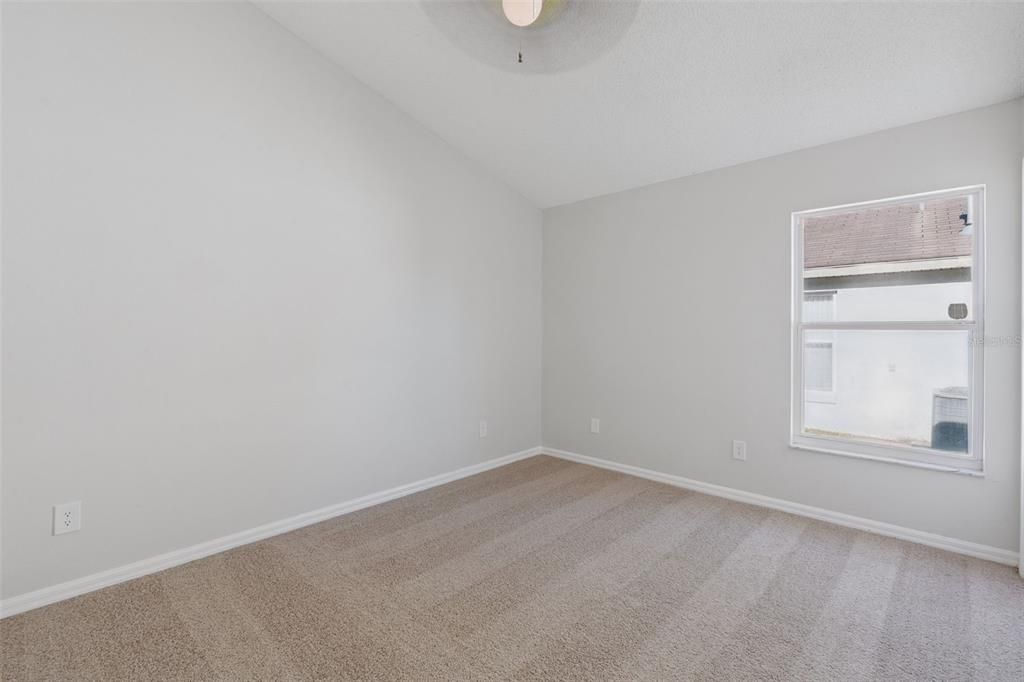 Activo con contrato: $425,000 (4 camas, 3 baños, 1760 Pies cuadrados)