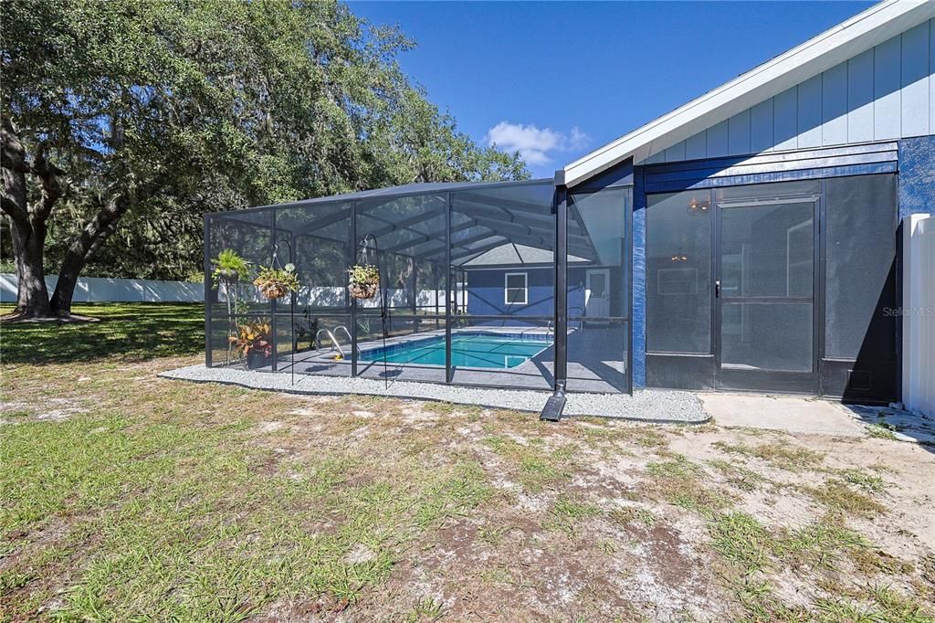 For Sale: $410,000 (3 beds, 2 baths, 1920 Square Feet)