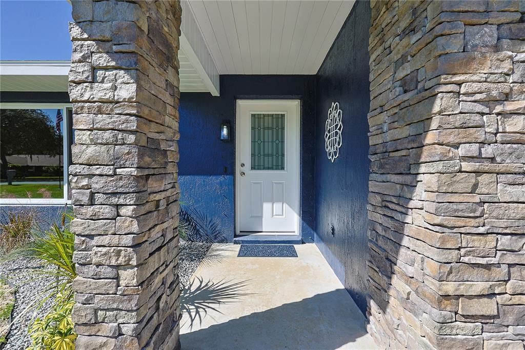 For Sale: $410,000 (3 beds, 2 baths, 1920 Square Feet)