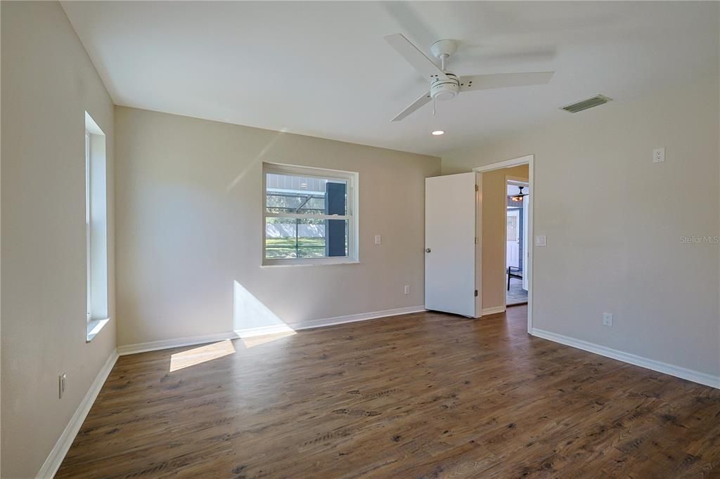 For Sale: $410,000 (3 beds, 2 baths, 1920 Square Feet)