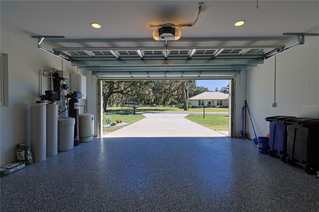 For Sale: $410,000 (3 beds, 2 baths, 1920 Square Feet)