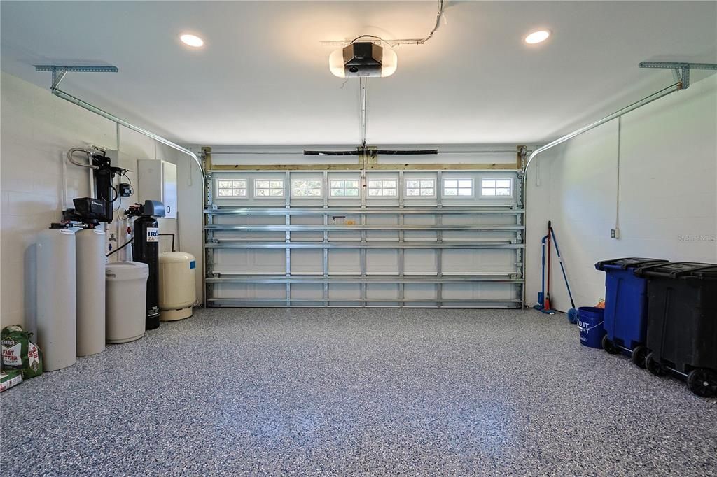 For Sale: $410,000 (3 beds, 2 baths, 1920 Square Feet)