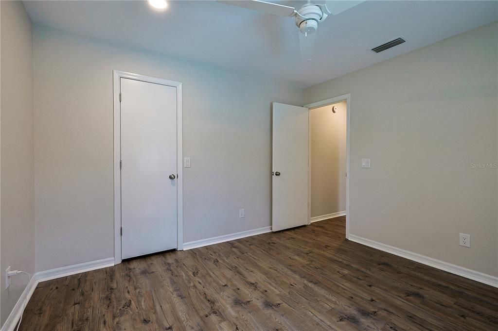 For Sale: $410,000 (3 beds, 2 baths, 1920 Square Feet)