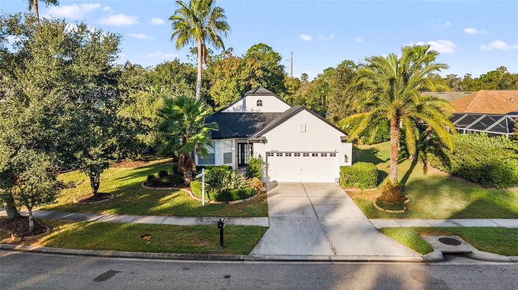 Под контрактом: $755,000 (3 спален, 2 ванн, 2078 Квадратных фут)