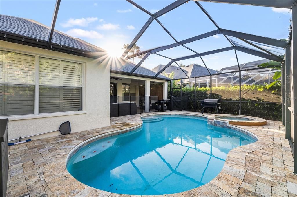 Под контрактом: $755,000 (3 спален, 2 ванн, 2078 Квадратных фут)