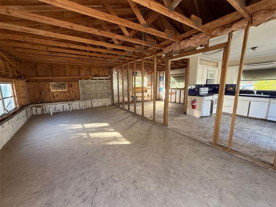 En Venta: $229,900 (1 camas, 1 baños, 784 Pies cuadrados)