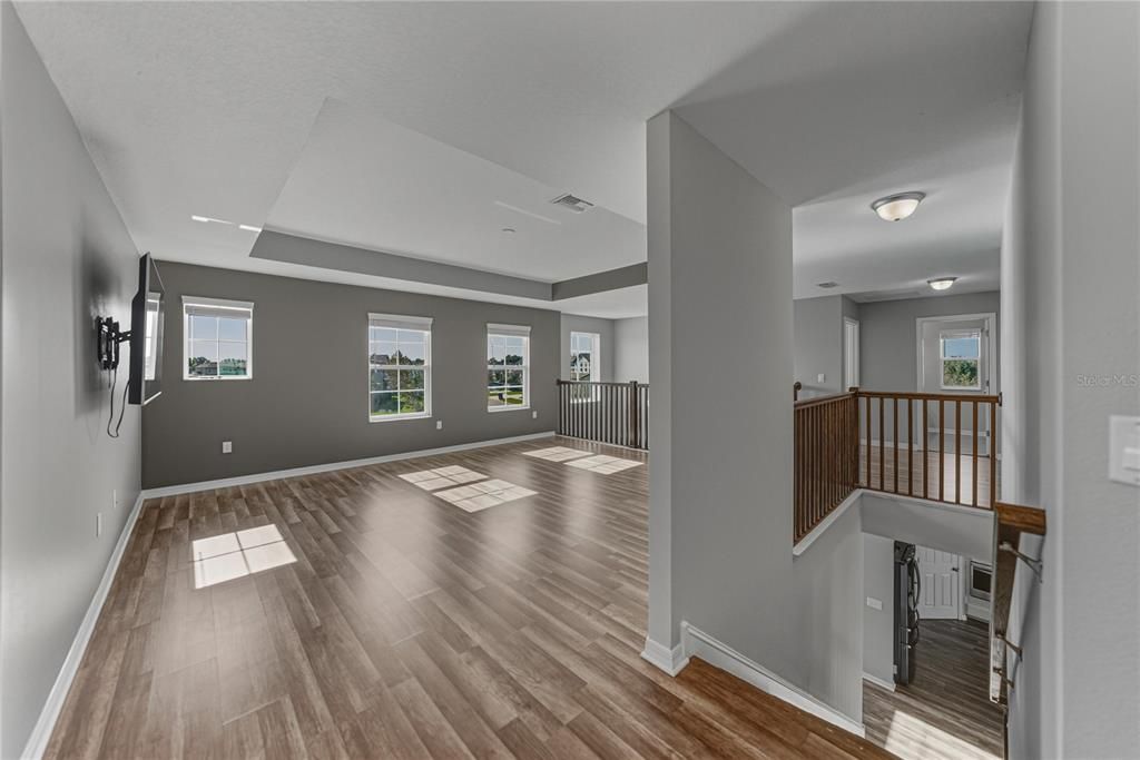 For Sale: $599,000 (5 beds, 3 baths, 3292 Square Feet)