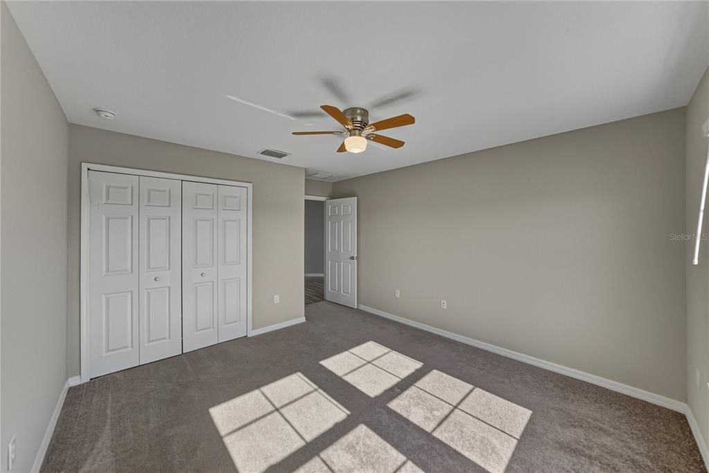 For Sale: $599,000 (5 beds, 3 baths, 3292 Square Feet)