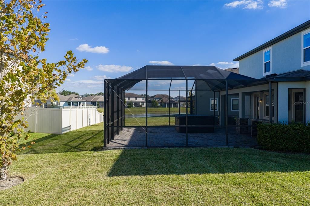 For Sale: $599,000 (5 beds, 3 baths, 3292 Square Feet)