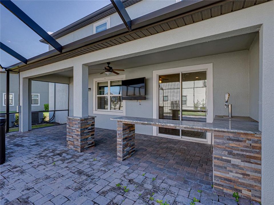 For Sale: $599,000 (5 beds, 3 baths, 3292 Square Feet)