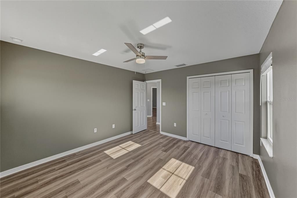 For Sale: $599,000 (5 beds, 3 baths, 3292 Square Feet)