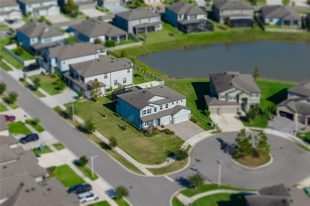 For Sale: $599,000 (5 beds, 3 baths, 3292 Square Feet)