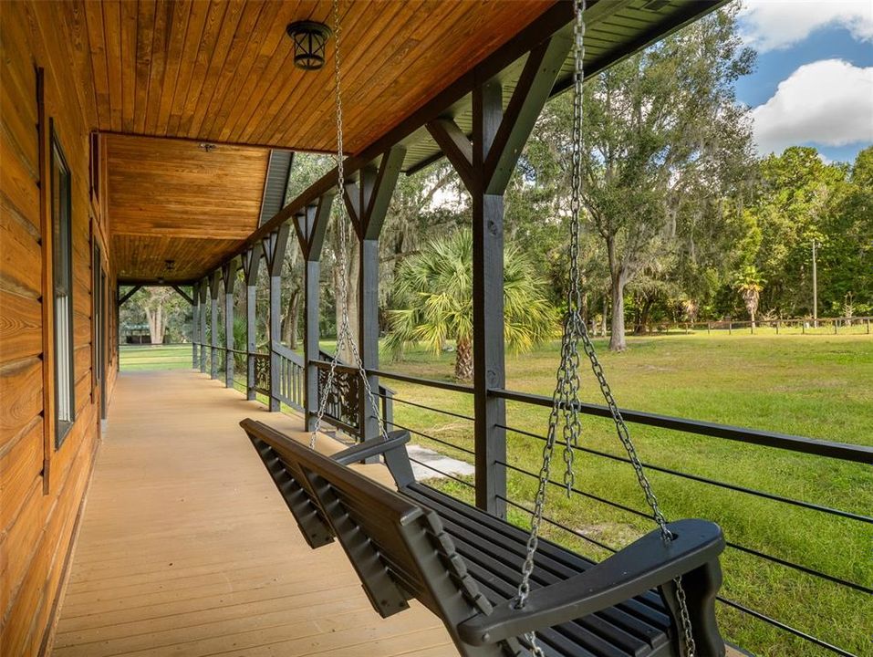 For Sale: $2,495,000 (3 beds, 3 baths, 2570 Square Feet)