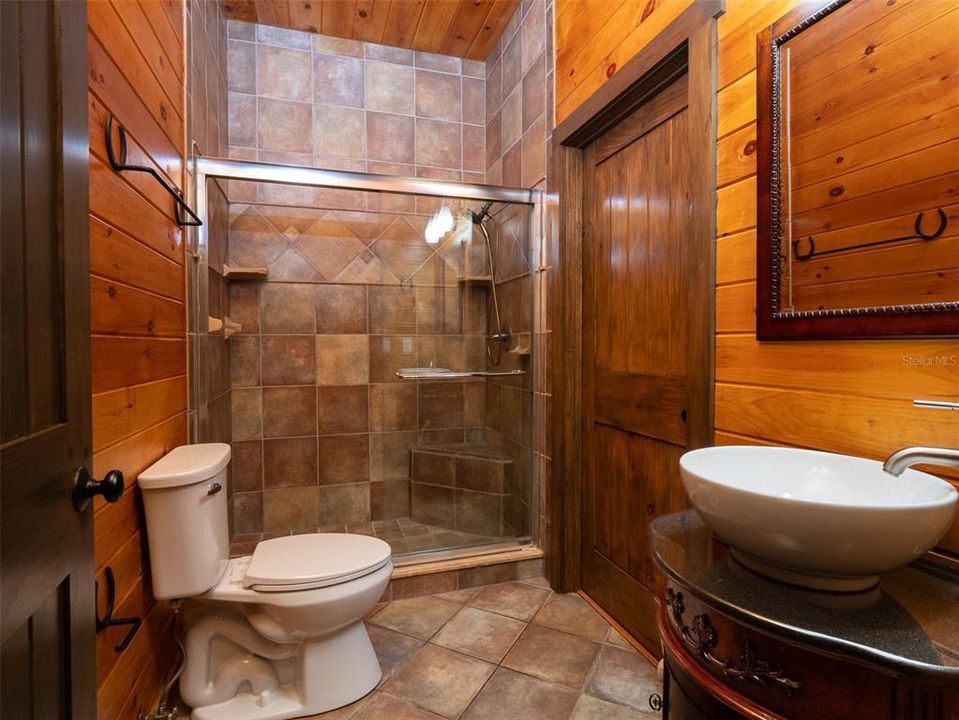 For Sale: $2,495,000 (3 beds, 3 baths, 2570 Square Feet)