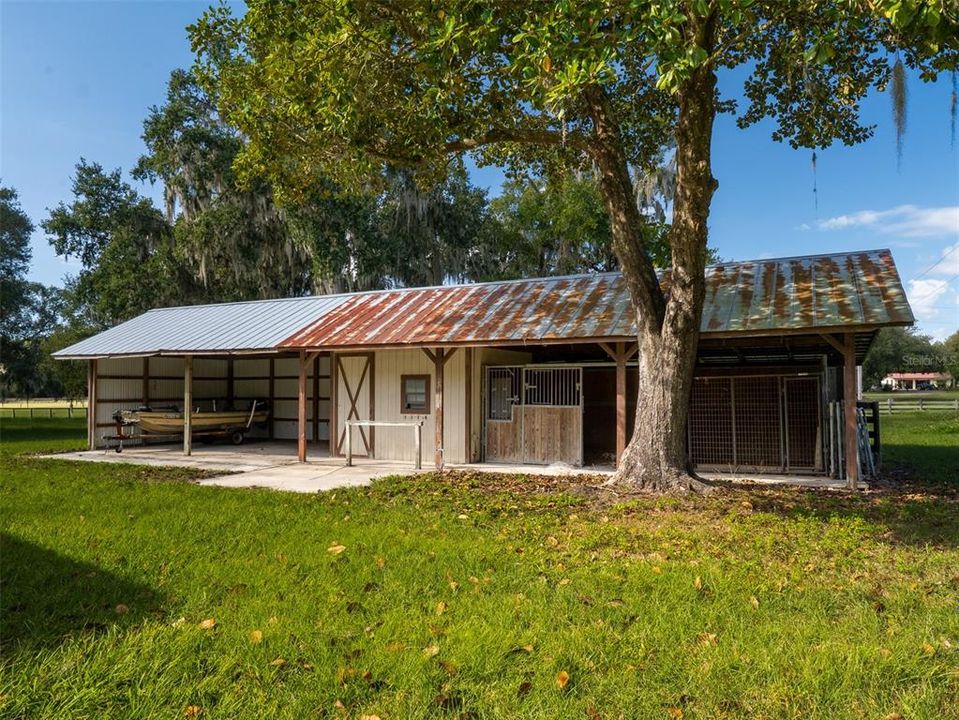 For Sale: $2,495,000 (3 beds, 3 baths, 2570 Square Feet)