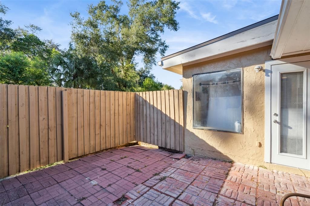 En Venta: $475,000 (4 camas, 2 baños, 2222 Pies cuadrados)