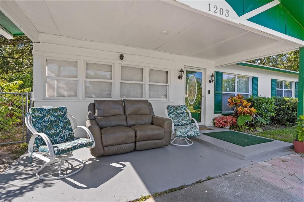 Activo con contrato: $160,000 (3 camas, 1 baños, 1098 Pies cuadrados)