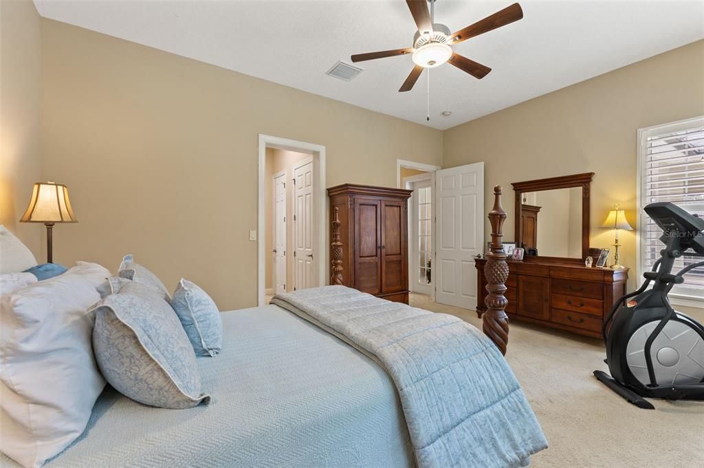 For Sale: $629,000 (3 beds, 3 baths, 2507 Square Feet)