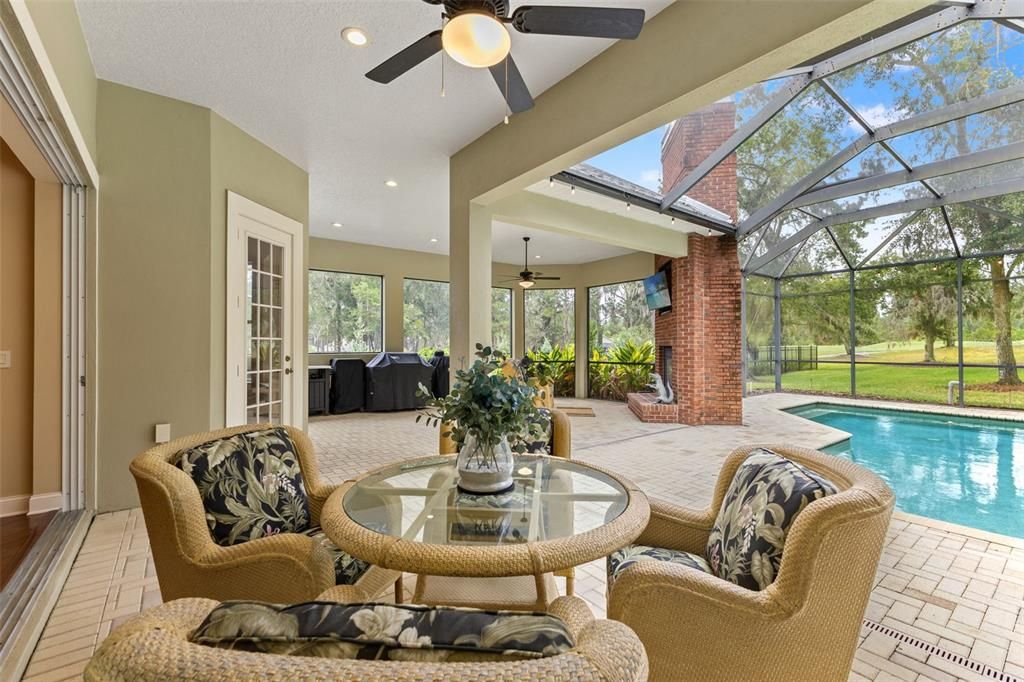 For Sale: $629,000 (3 beds, 3 baths, 2507 Square Feet)