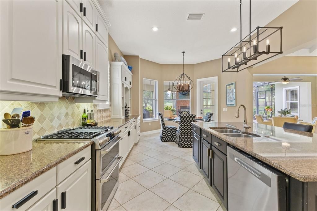 For Sale: $629,000 (3 beds, 3 baths, 2507 Square Feet)