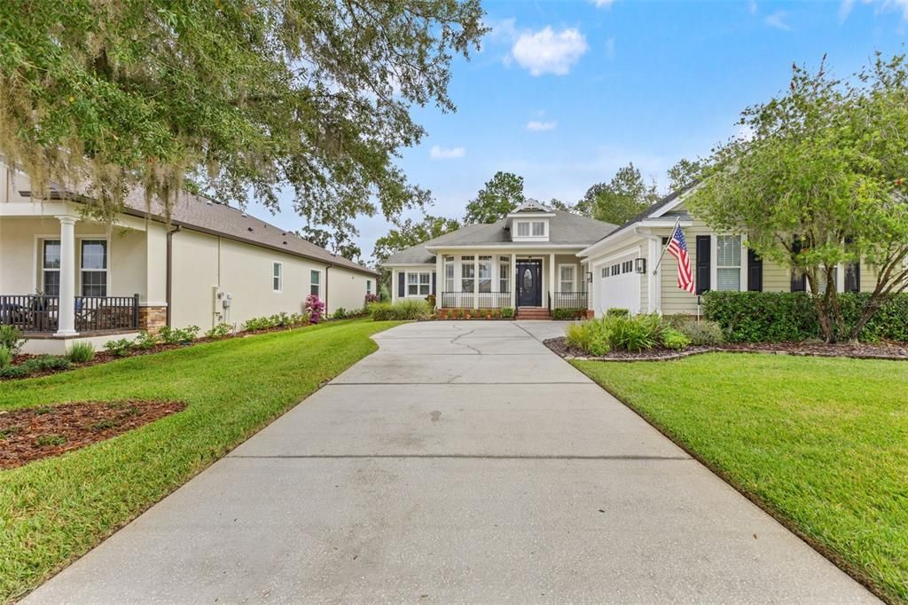 For Sale: $629,000 (3 beds, 3 baths, 2507 Square Feet)