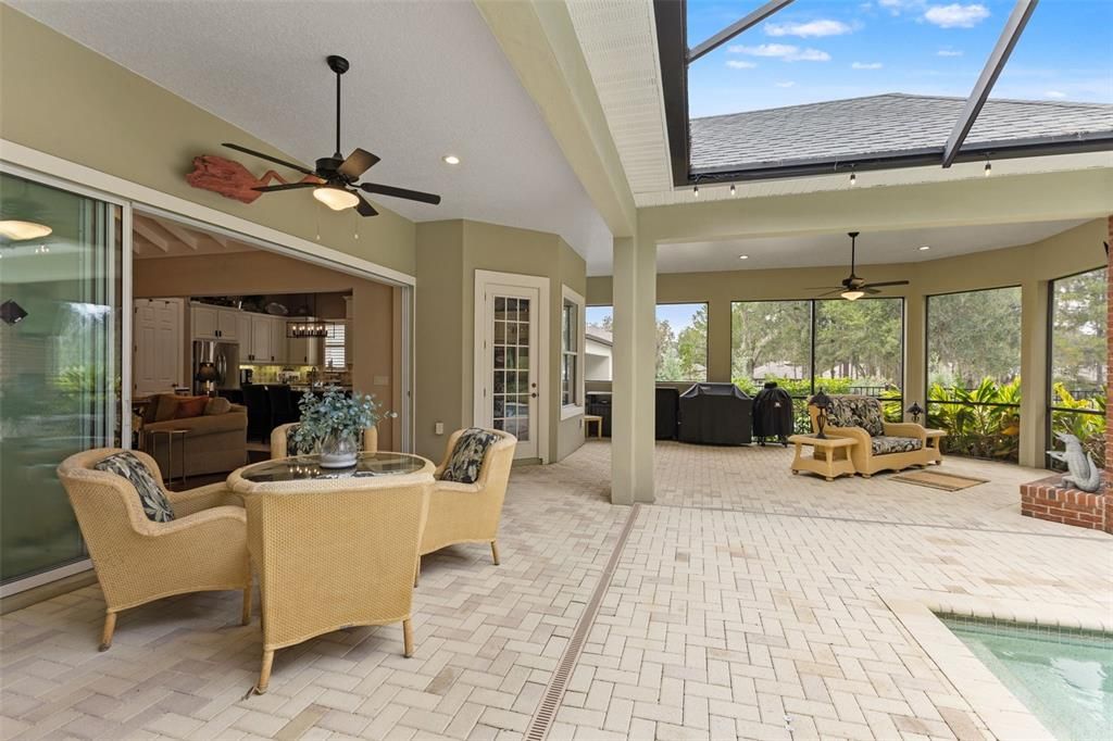 For Sale: $629,000 (3 beds, 3 baths, 2507 Square Feet)