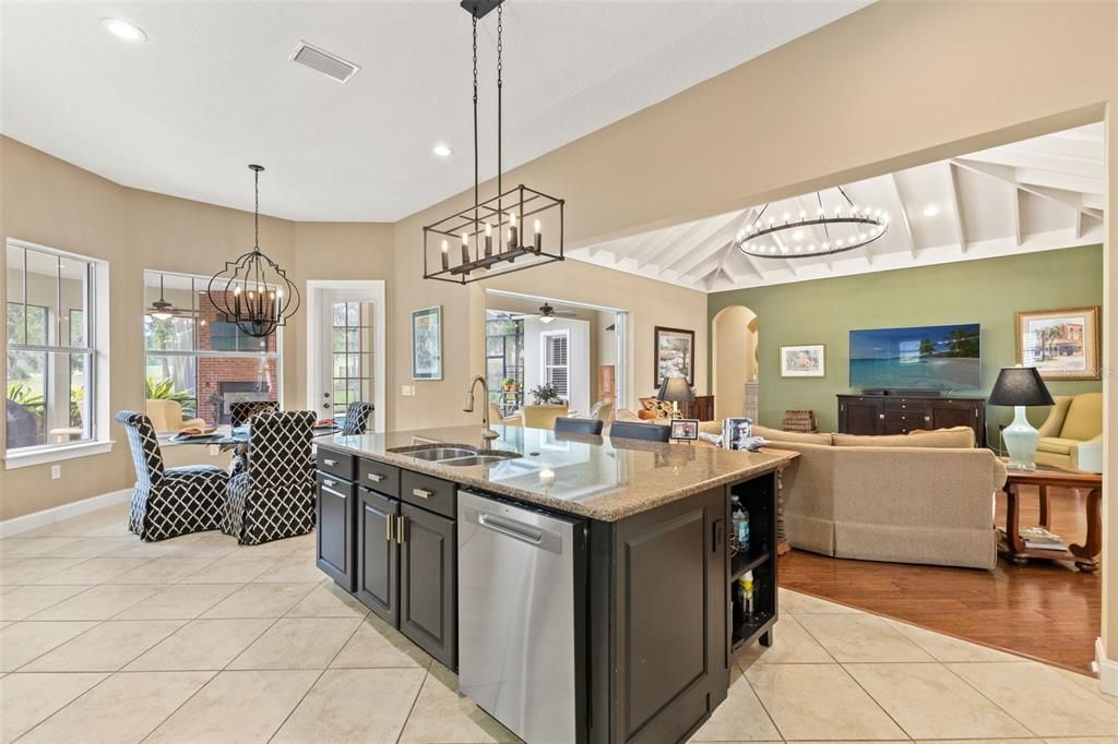 For Sale: $629,000 (3 beds, 3 baths, 2507 Square Feet)